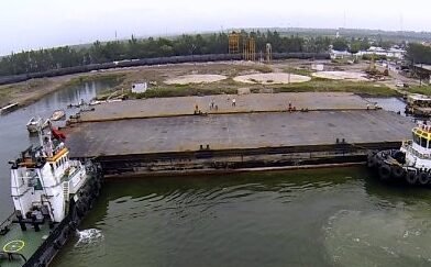 Barge 557