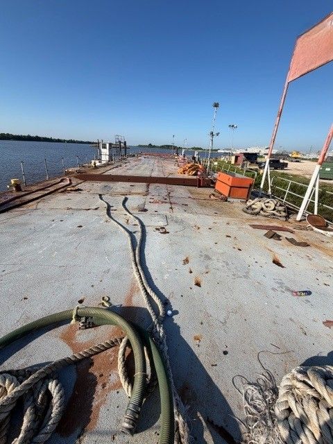 Barge 583